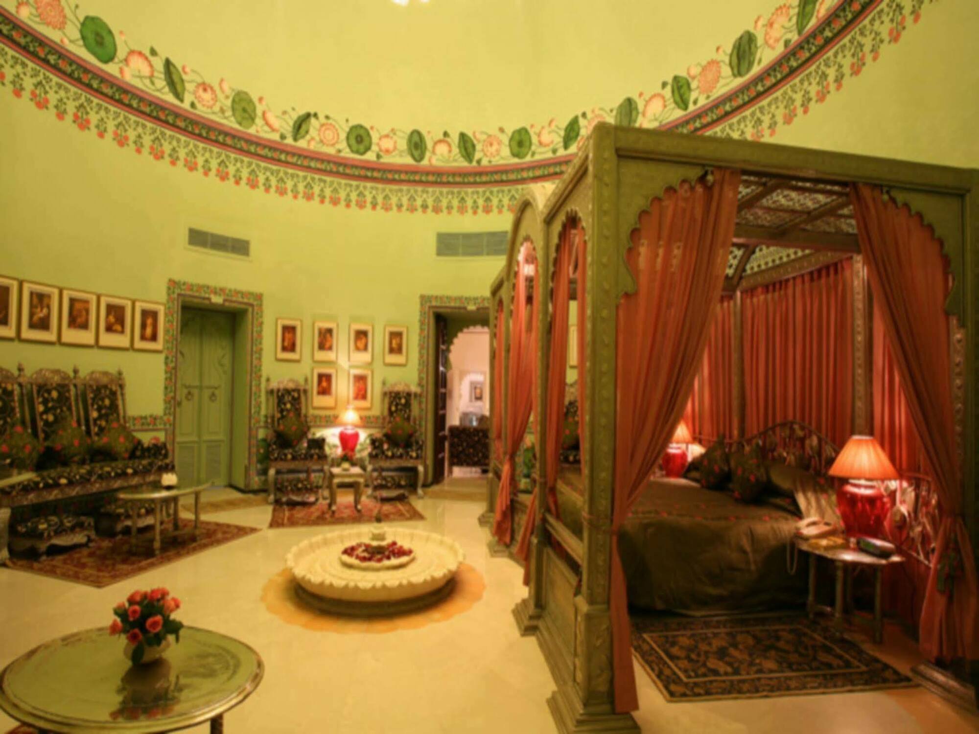 Shiv Niwas Palace By Hrh Group Of Hotels Udaipur Bilik gambar